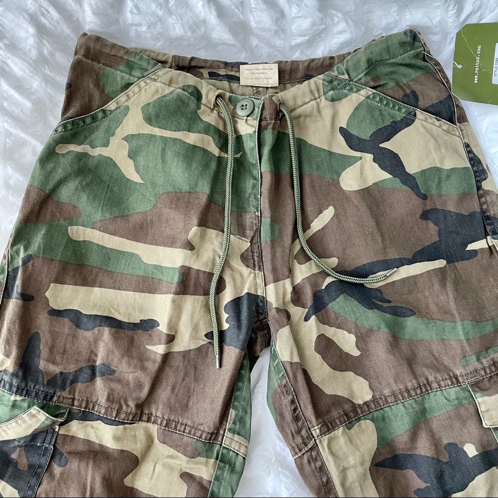Camo pants